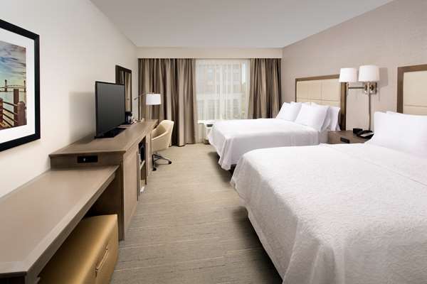  - Hampton Inn Downtown Wilmington