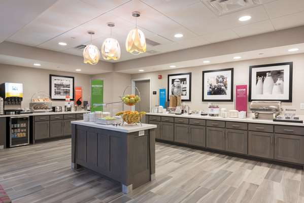 Restaurant - Hampton Inn & Suites West Lafayette