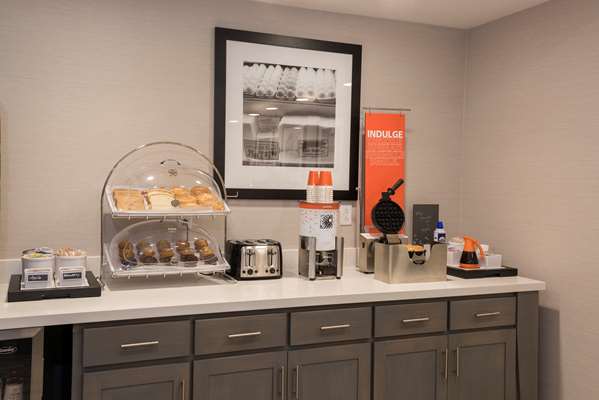 Restaurant - Hampton Inn & Suites West Lafayette