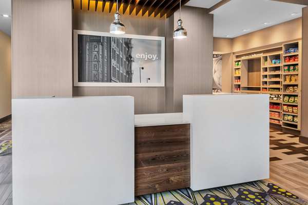  - Hampton Inn & Suites Hollywood