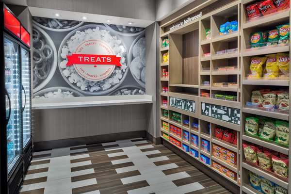 Restaurant - Hampton Inn & Suites Hollywood