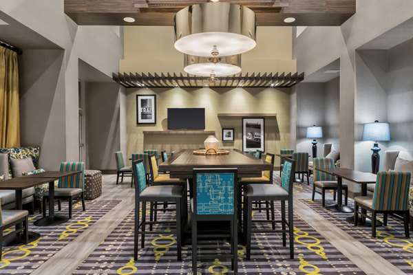 Restaurant - Hampton Inn & Suites Hollywood