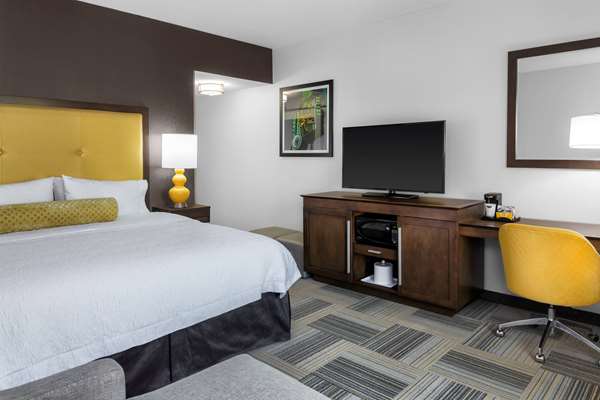  - Hampton Inn & Suites Hollywood