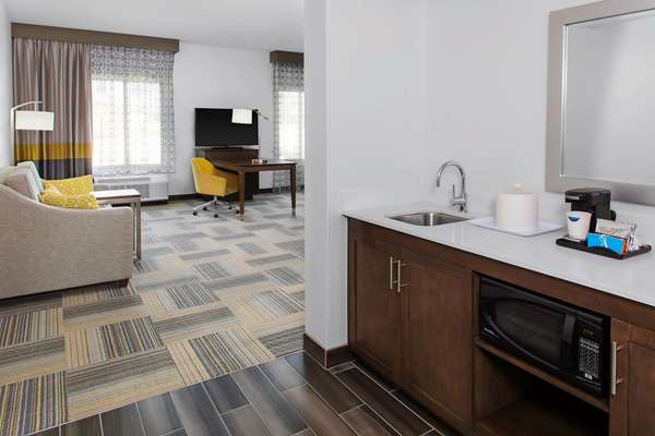  - Hampton Inn & Suites Hollywood