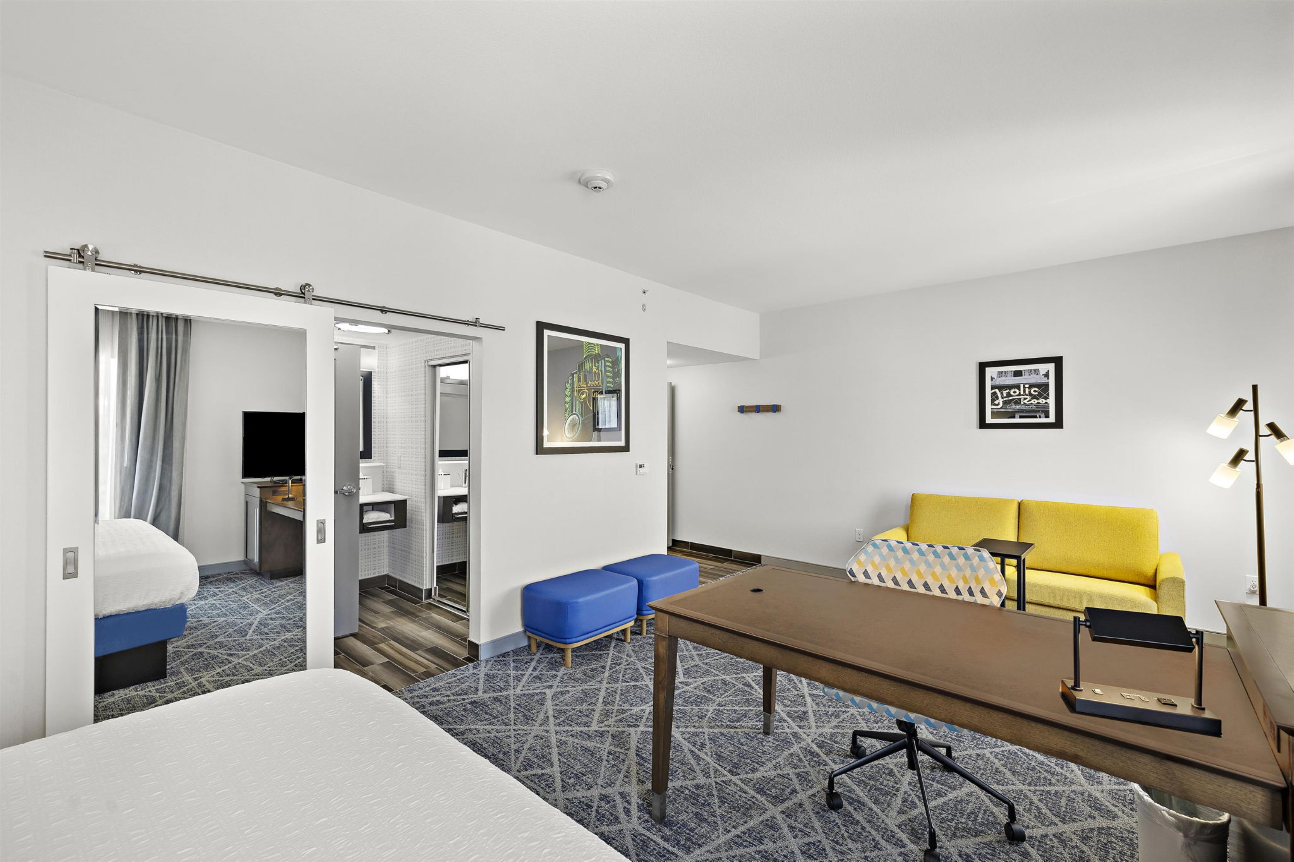 Guest room
