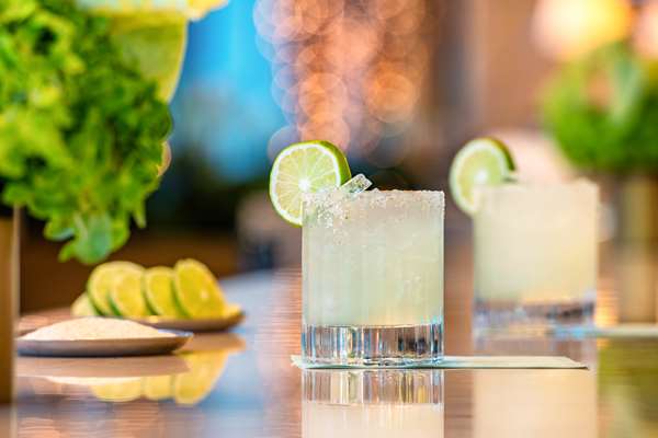 Restaurant - Waldorf Astoria Hotel Beverly Hills