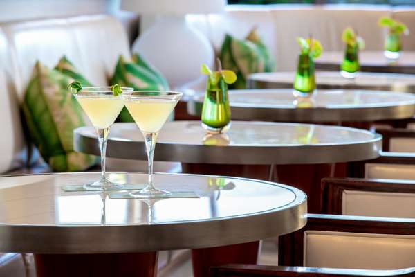 Restaurant - Waldorf Astoria Hotel Beverly Hills