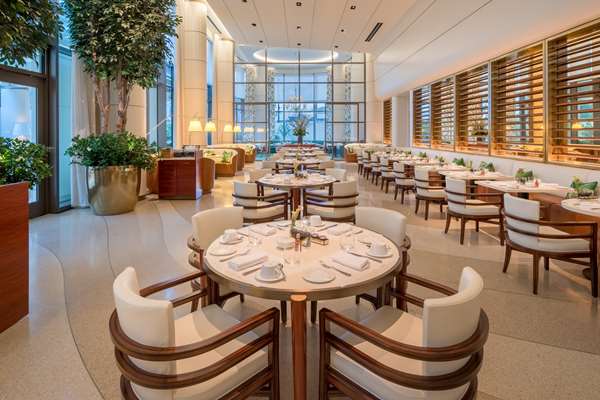 Restaurant - Waldorf Astoria Hotel Beverly Hills