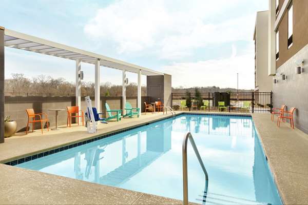 Pool - Home2 Suites by Hilton Macon - I-75, Exit 169