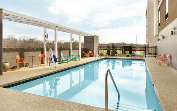 Pool - Home2 Suites by Hilton Macon - I-75, Exit 169