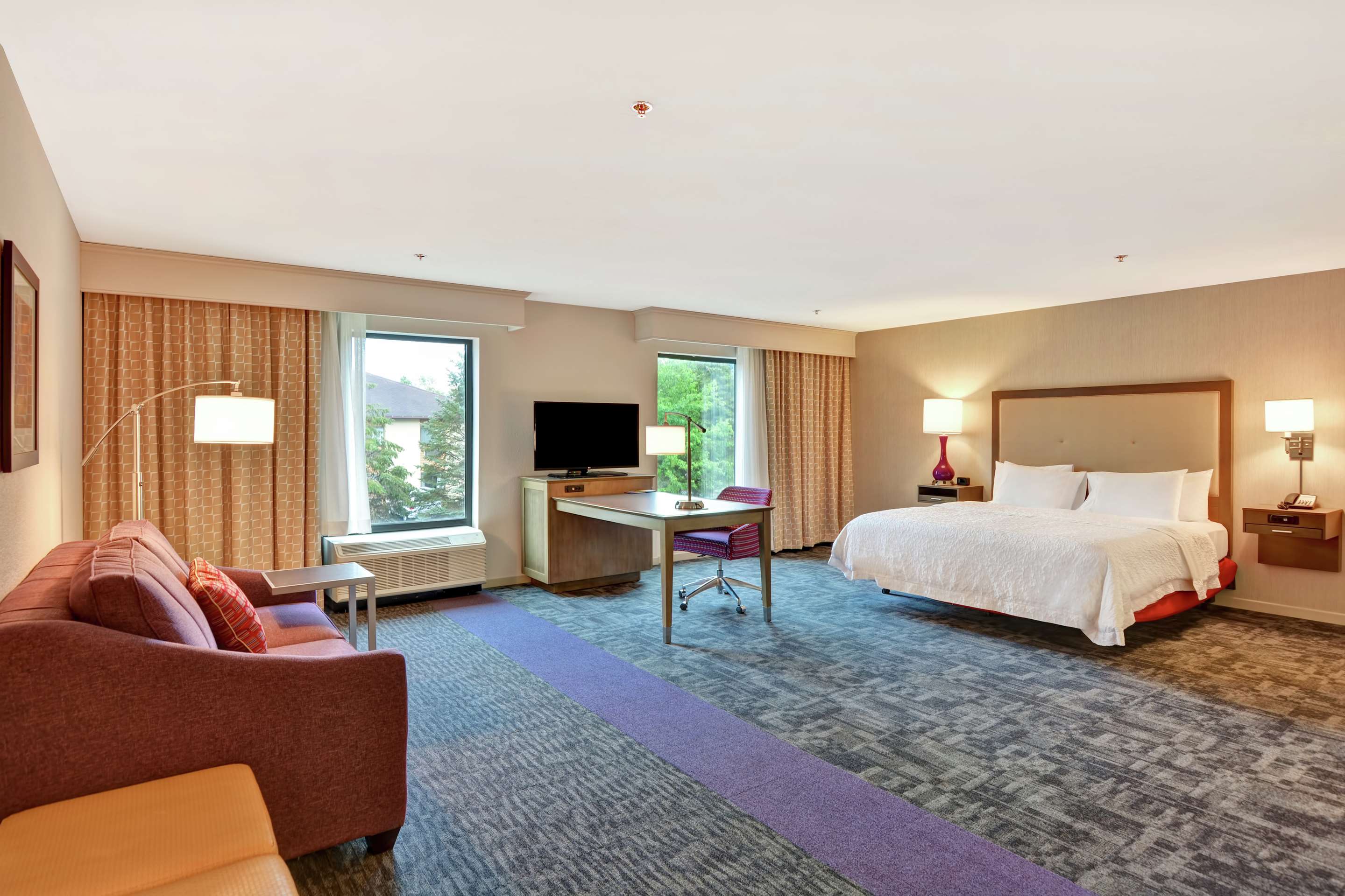 Guest room
