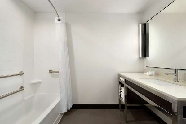  - Hilton Garden Inn Medford - I-5, Exit 27