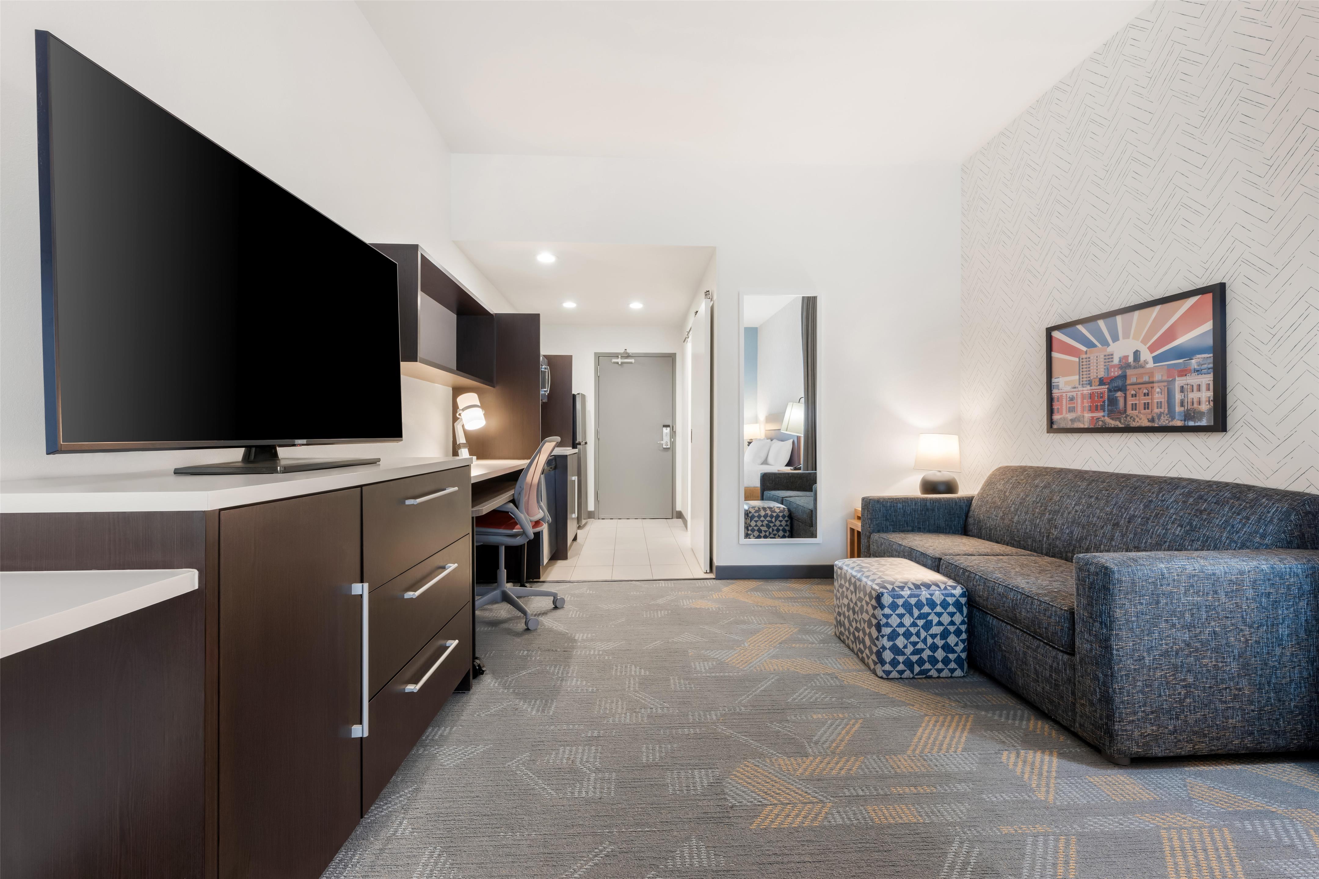 Guest room
