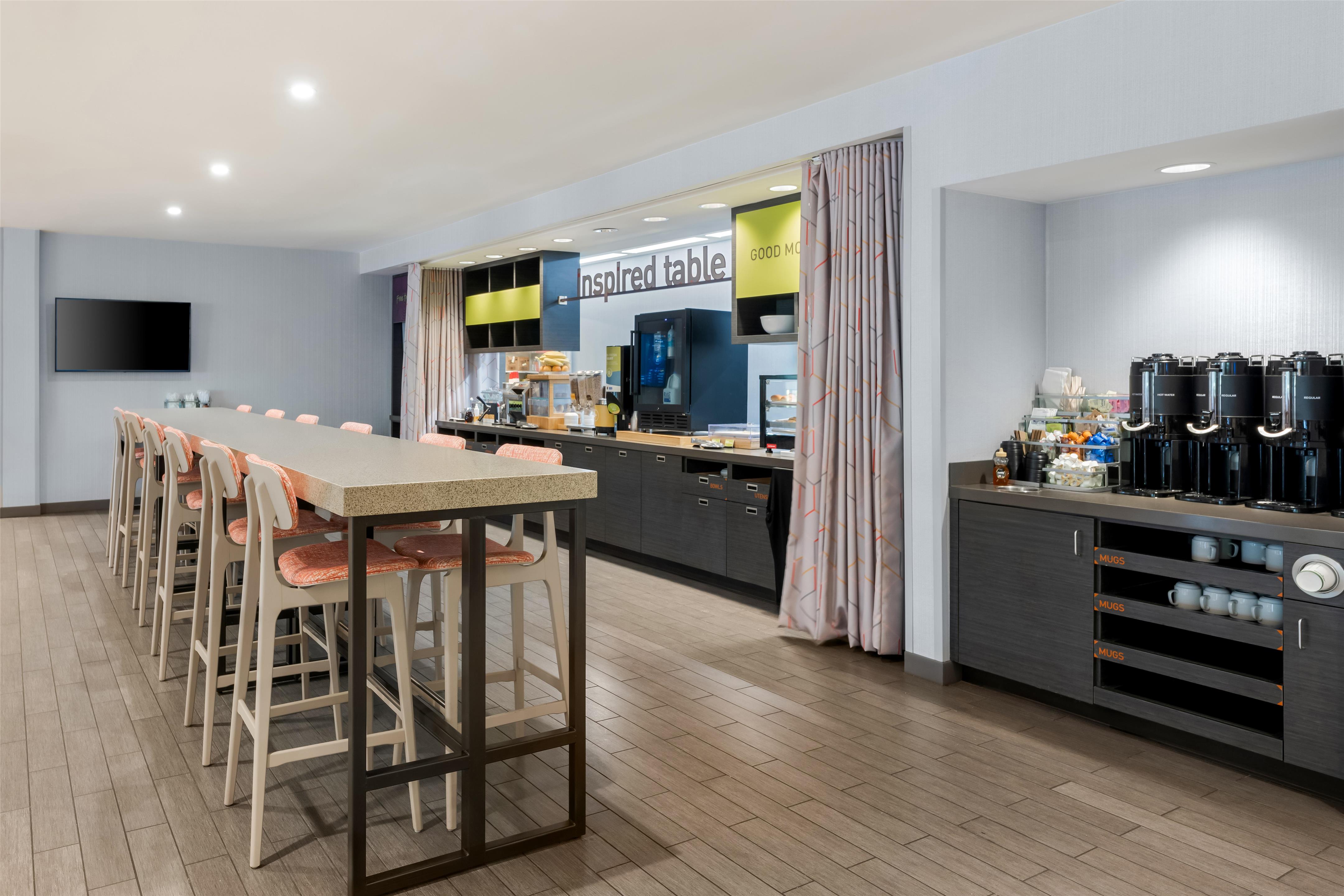 Breakfast Area | Home2 Suites Montgomery Prattville