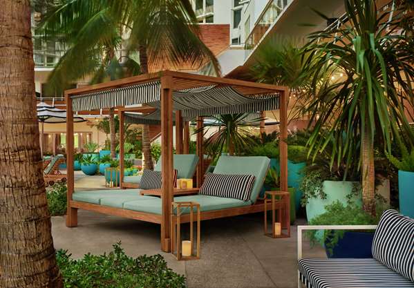 Pool - Gates Hotel South Beach Miami Beach