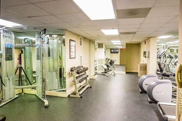 Fitness/ Exercise Room - Hotel Phillips Kansas City