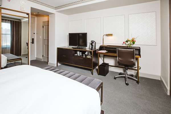  - Hotel Phillips Kansas City