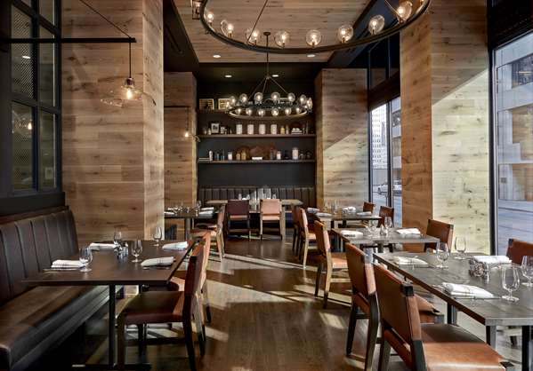 Restaurant - Hotel Phillips Kansas City