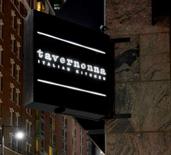 Restaurant - Hotel Phillips Kansas City