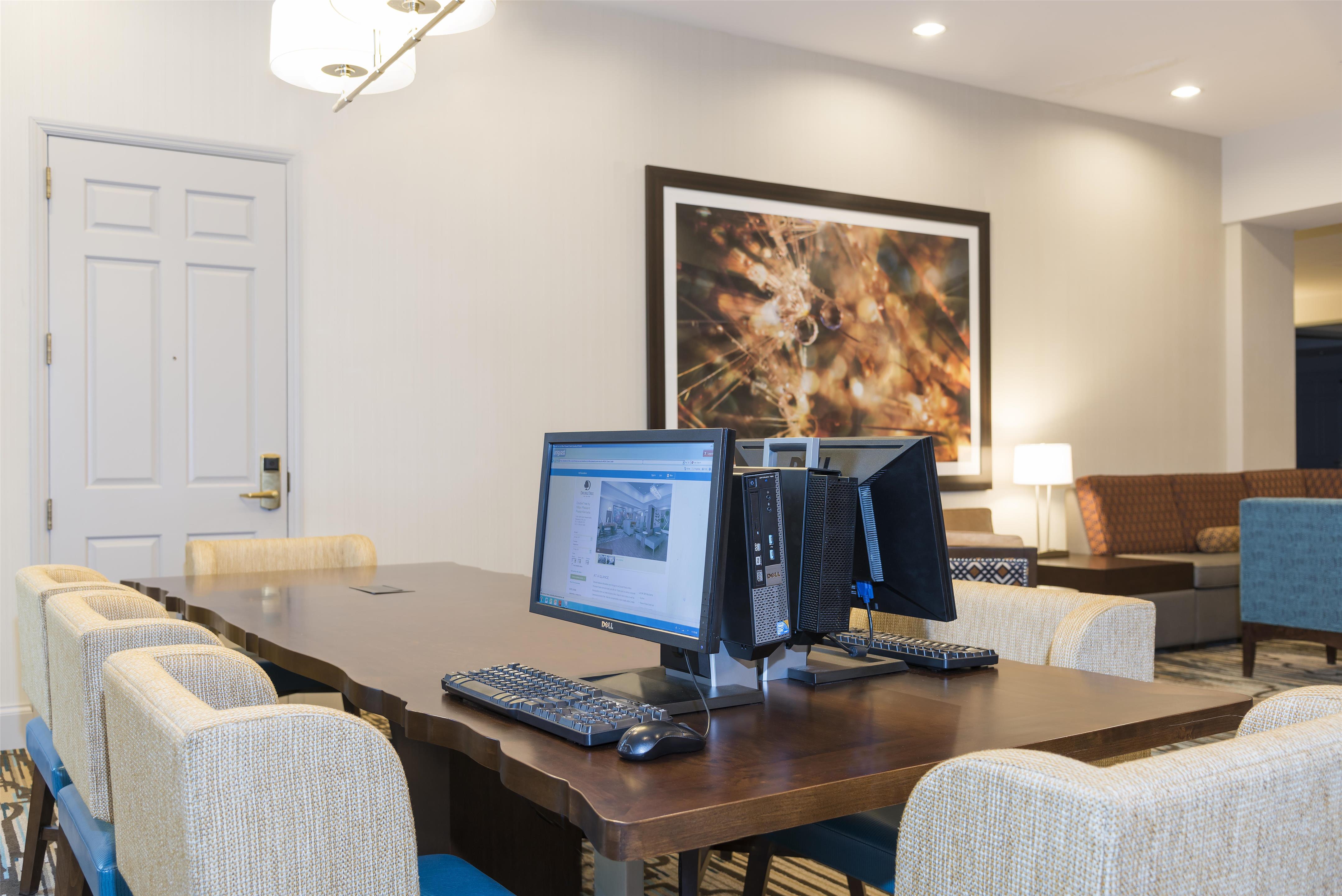 Business Center | Doubletree by Hilton Pleasant Prairie Kenosha