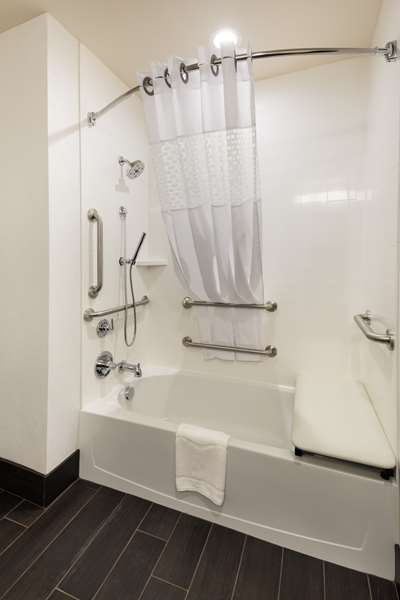  - Hampton Inn Morristown - I-81, Exit 8