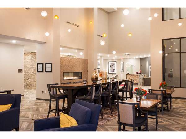  - Hampton Inn & Suites University Minneapolis - I-94, Exit 235B