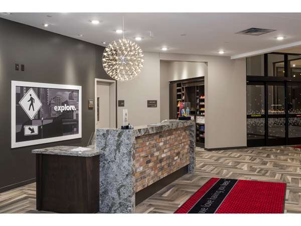  - Hampton Inn & Suites University Minneapolis - I-94, Exit 235B