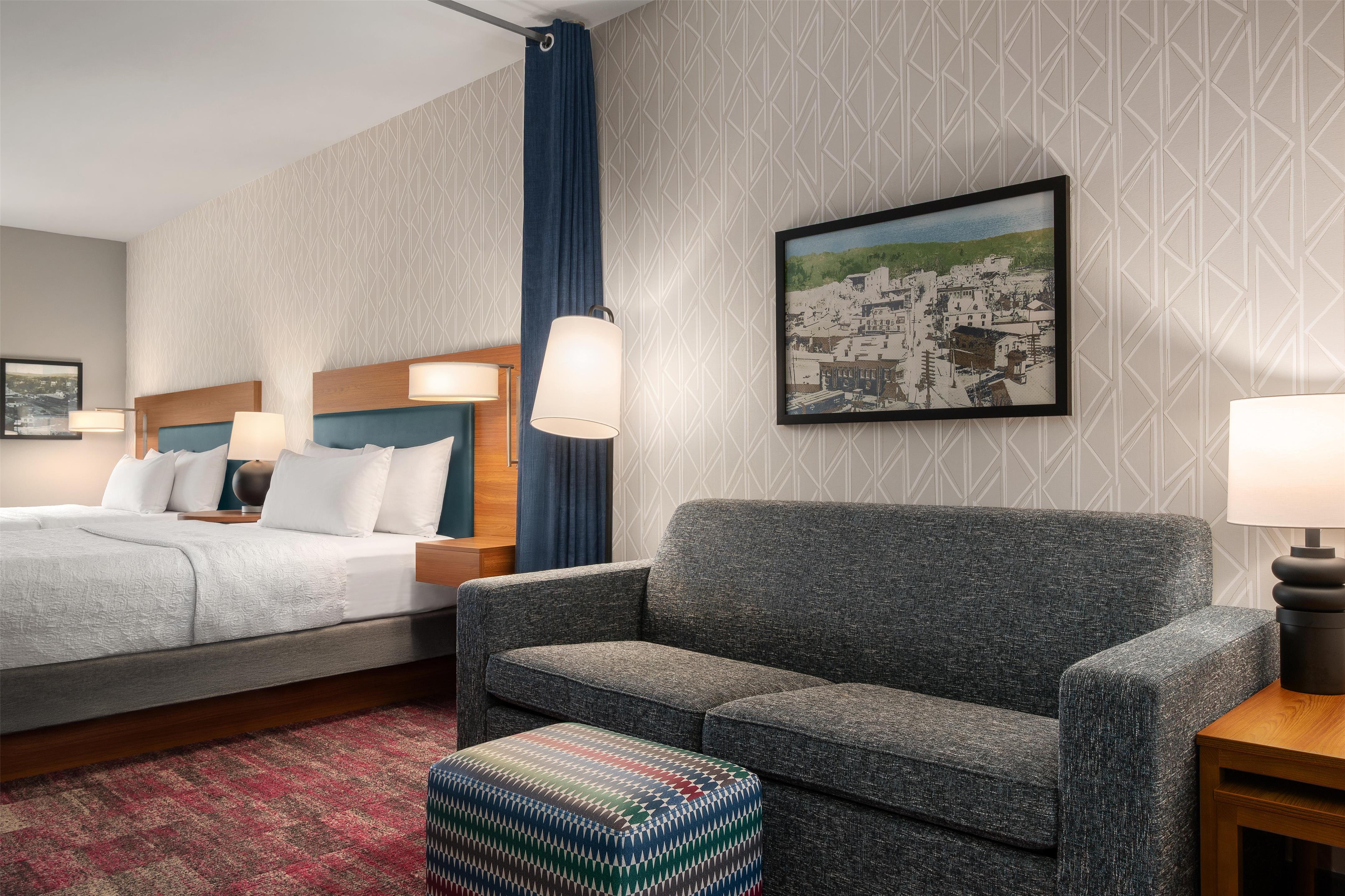 Guest room