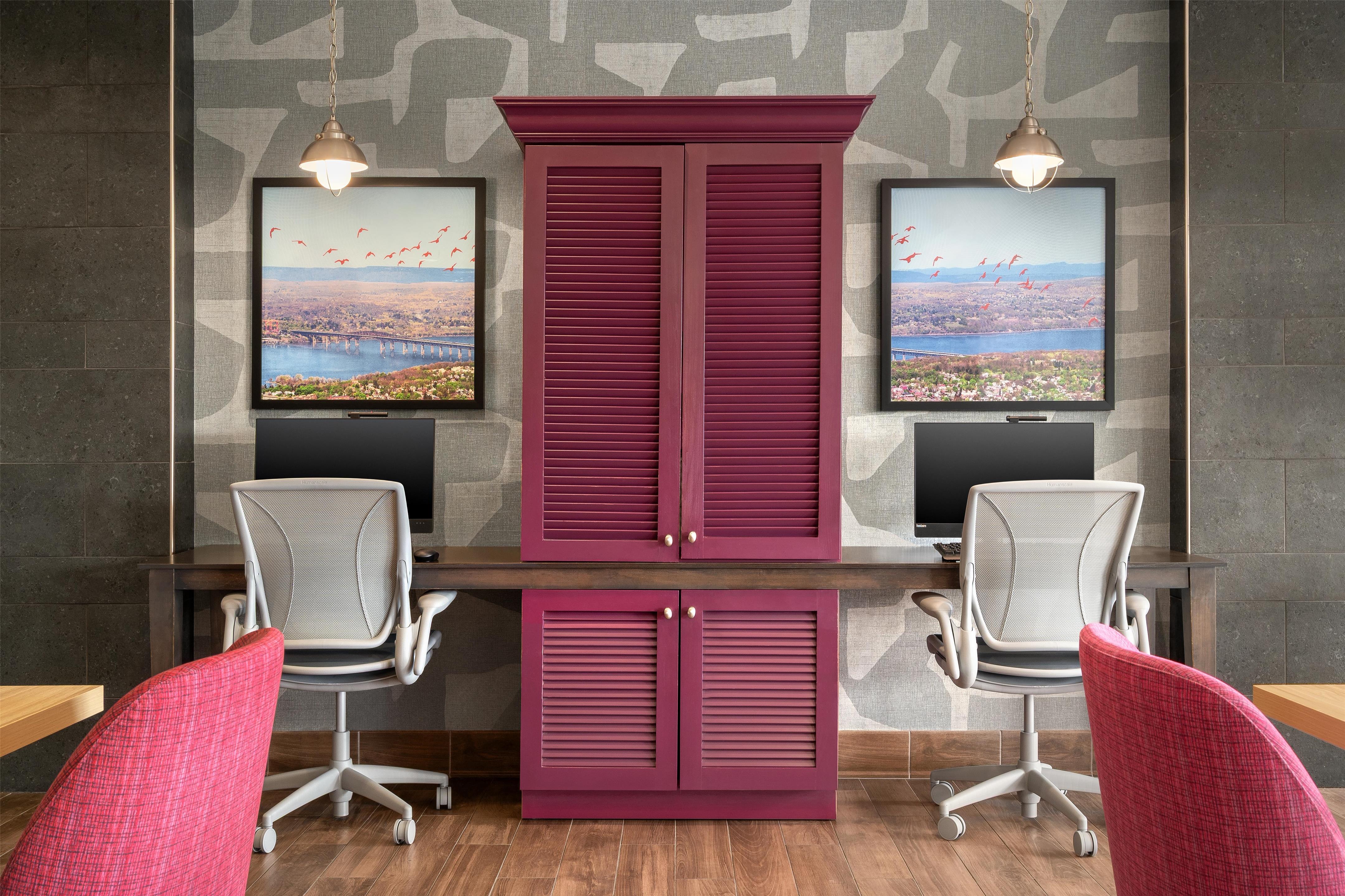 Business Center | Home2 Suites by Hilton Middletown