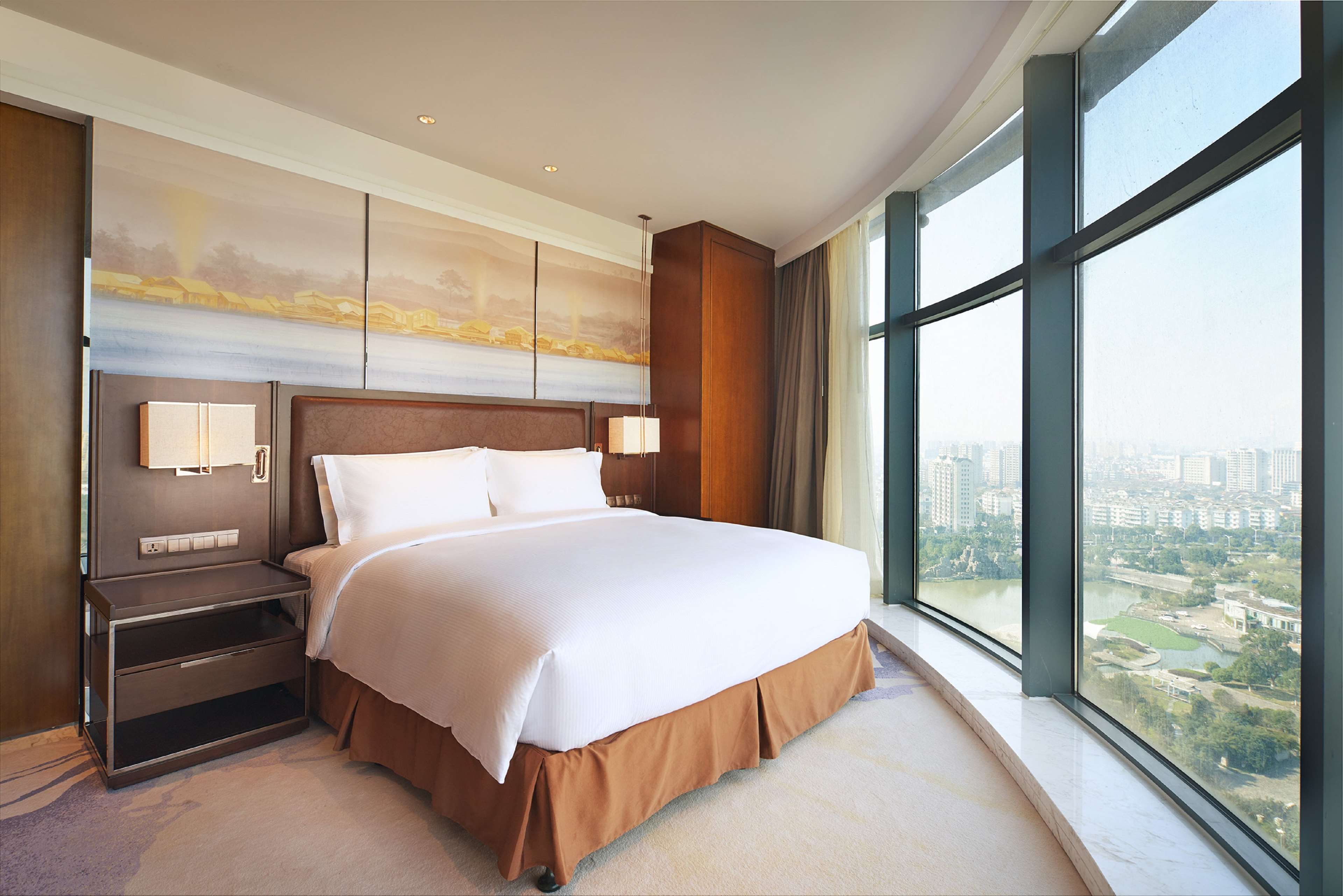 Doubletree By Hilton Ningbo Beilun Room Type - KING PREMIER ROOM