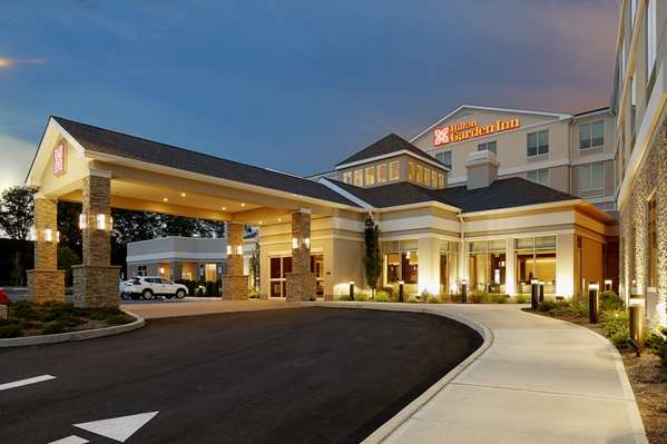 Exterior view - Hilton Garden Inn Roslyn