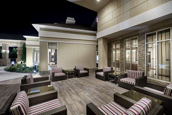 Exterior view - Hilton Garden Inn Roslyn