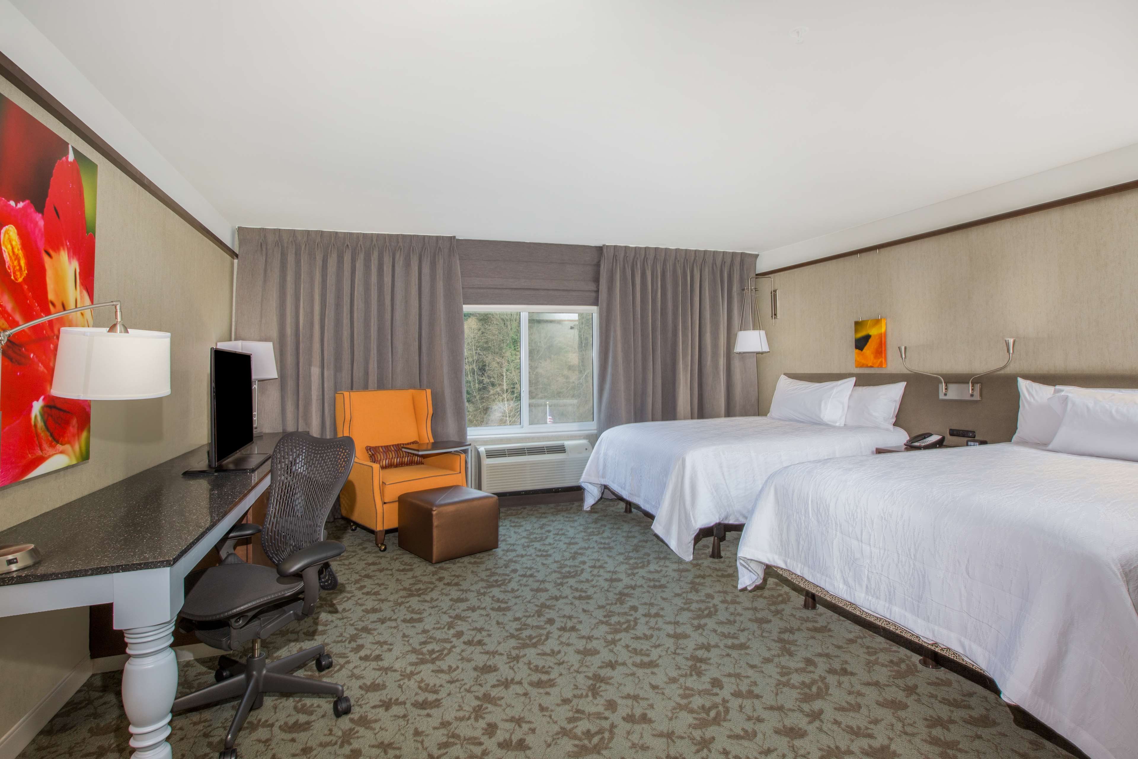 Hilton Garden Inn Olympia, WA - Tap to explore photos