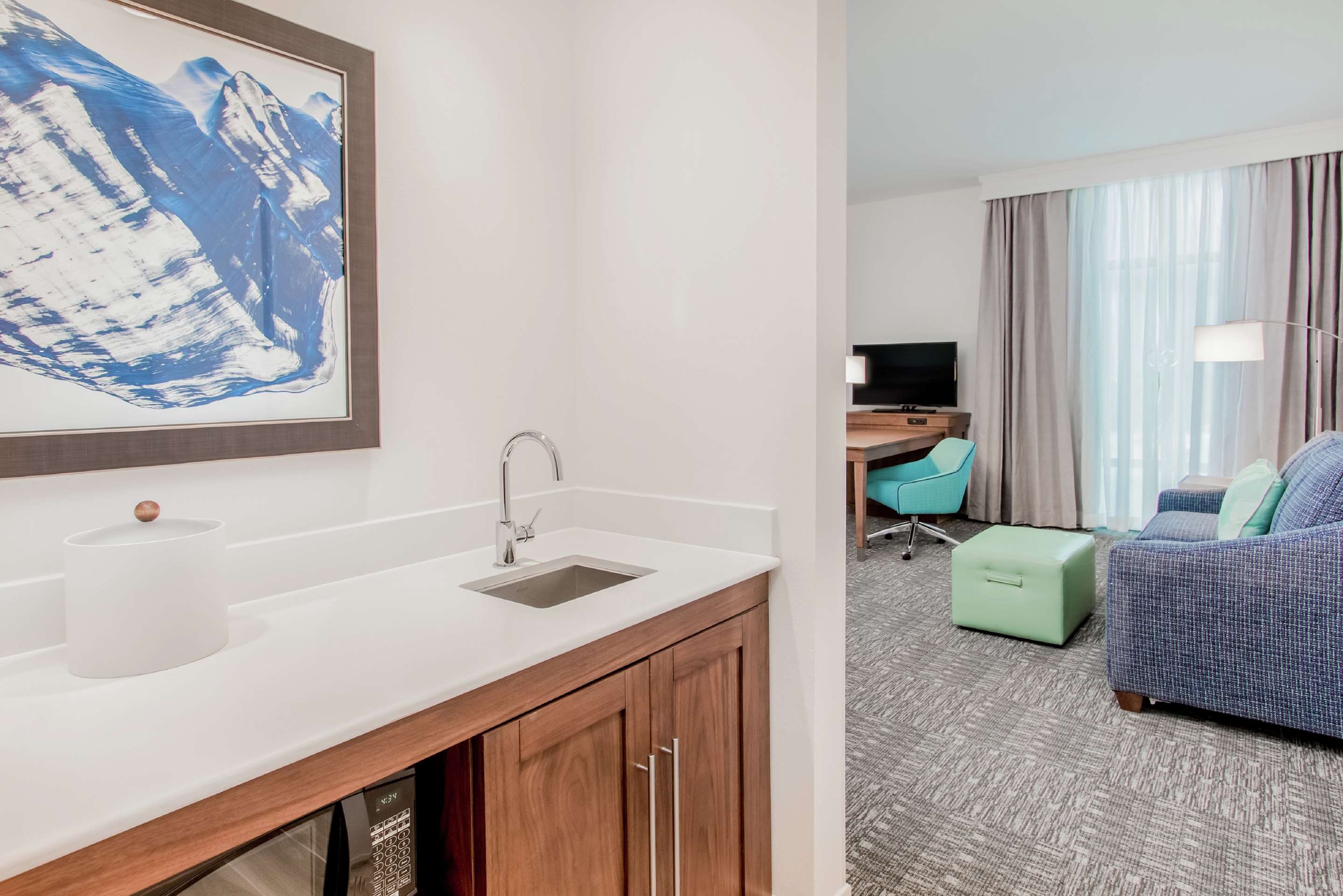Guest room