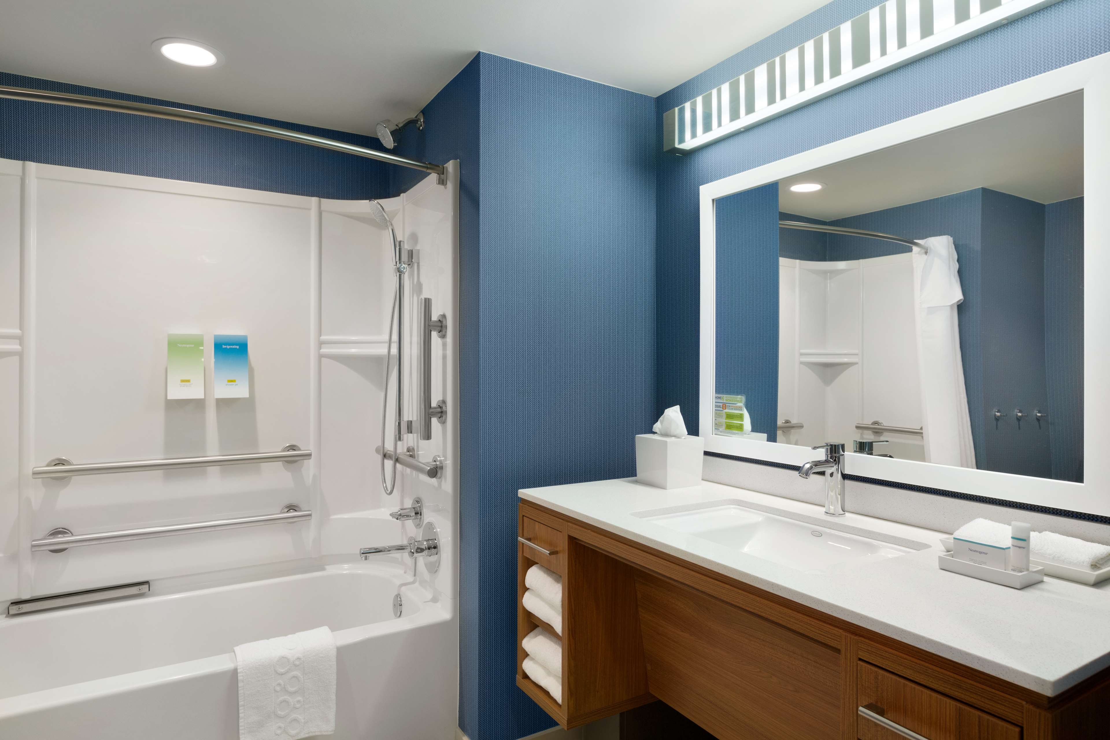 Home2 Suites by Hilton Phoenix Glendale-Westgate - Tap to explore photos