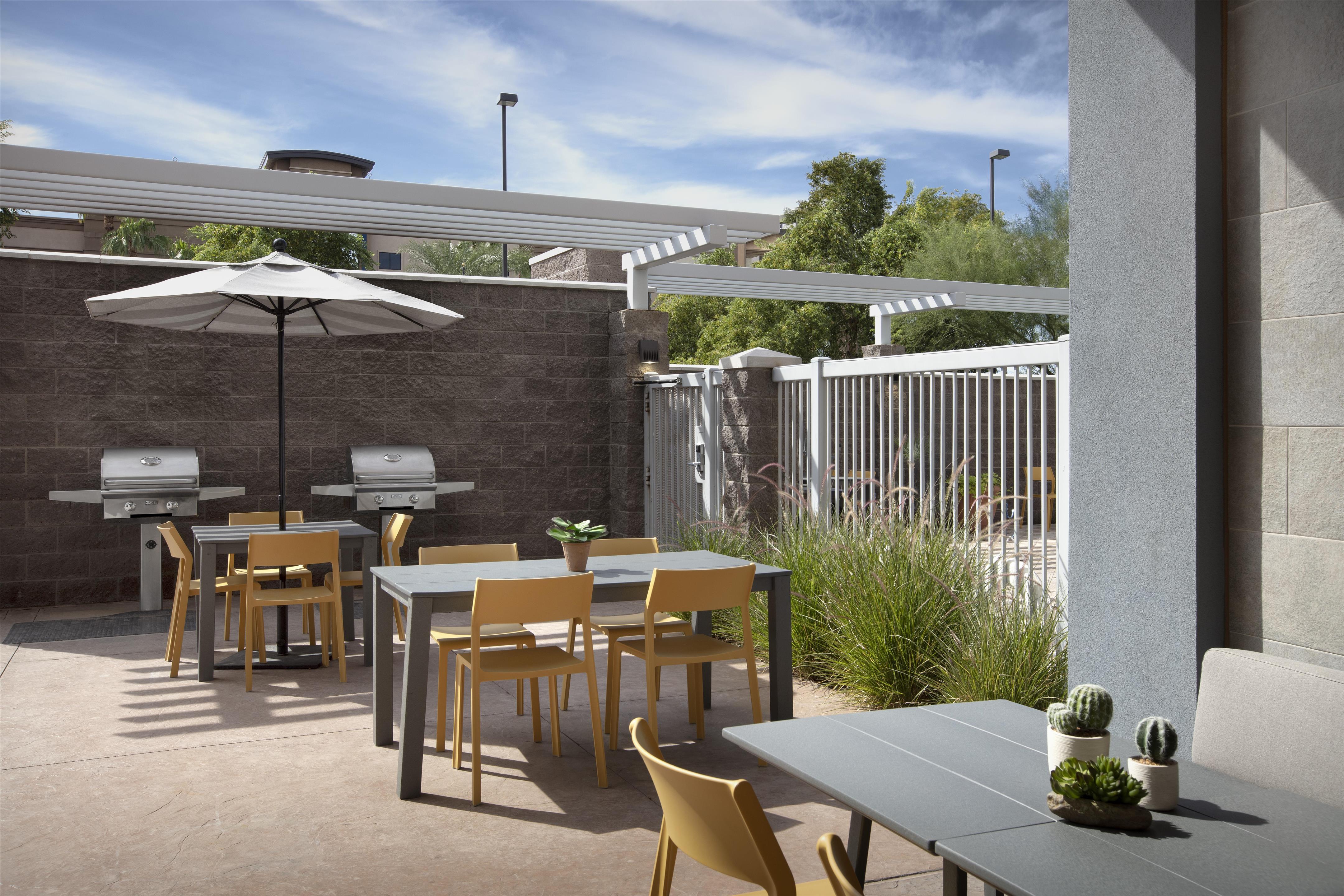 Exterior | Home2 Suites by Hilton Glendale - Westgate