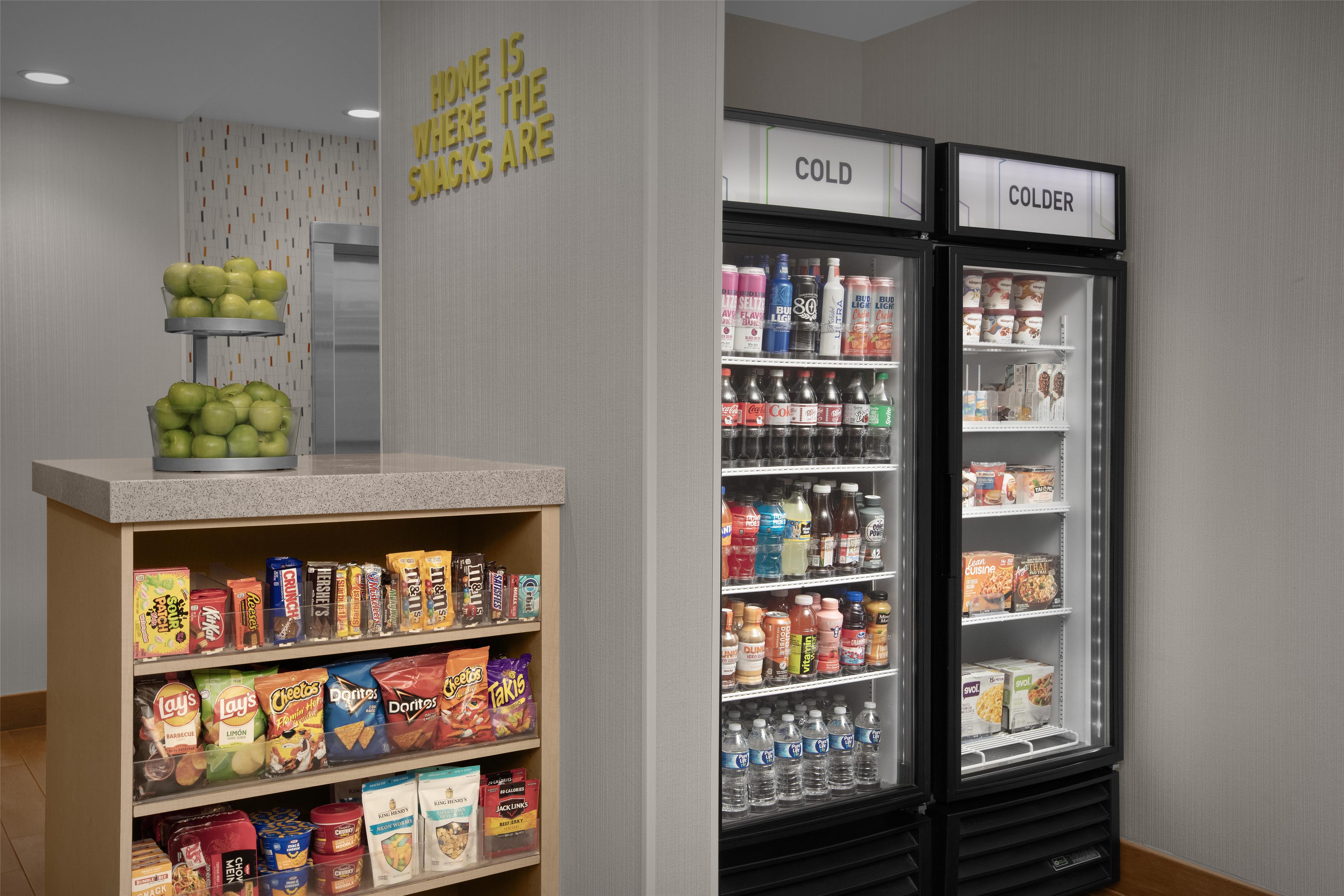 Restaurant | Home2 Suites by Hilton Glendale - Westgate