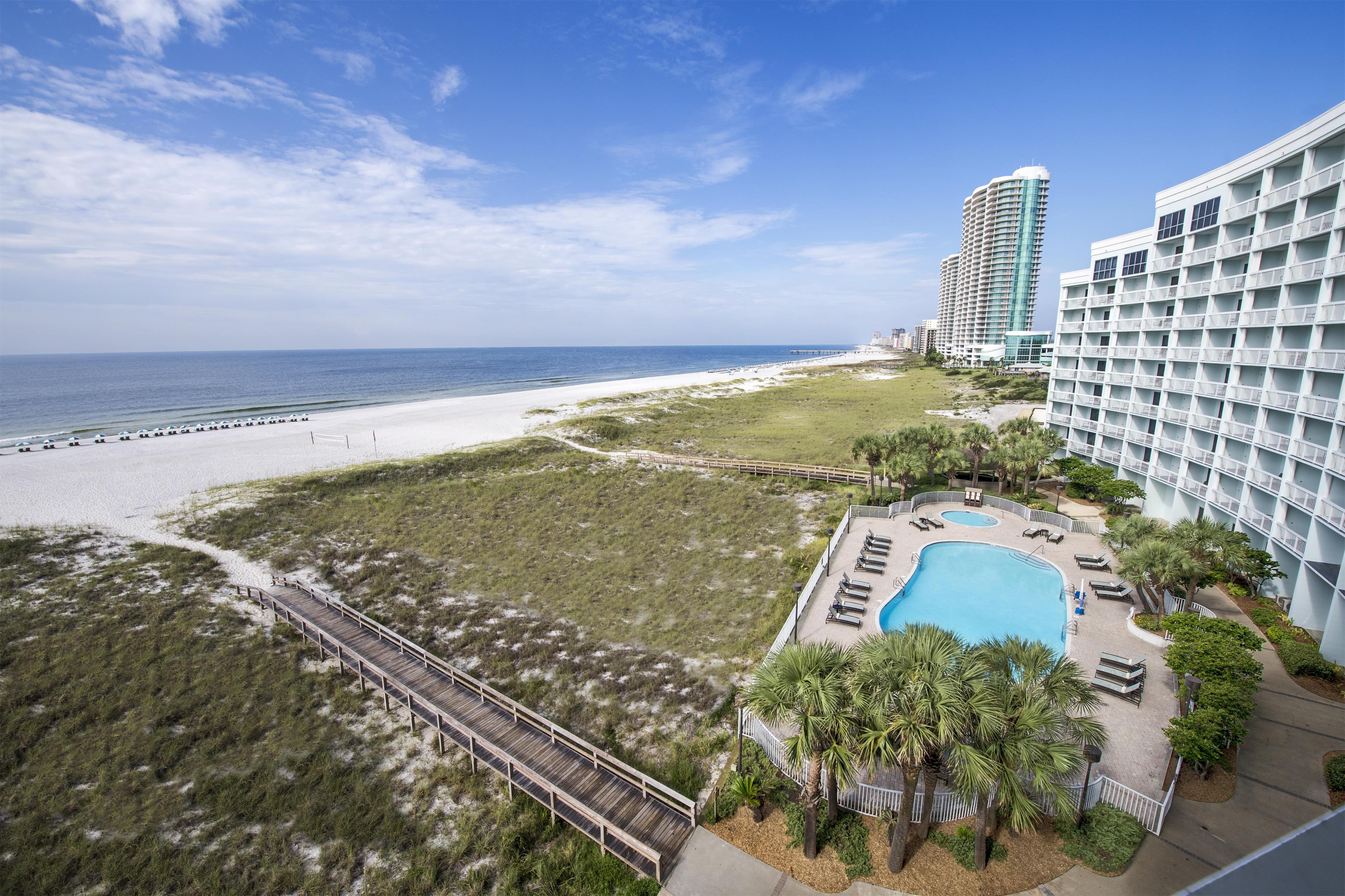 Pool | Island House Hotel Orange Beach - a DoubleTree by Hilton