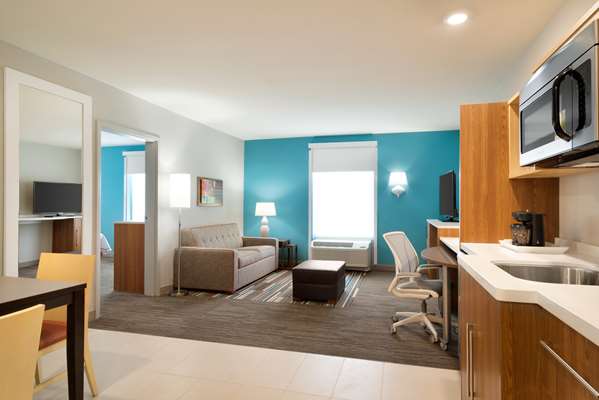  - Home2 Suites by Hilton Roanoke - I-581, Exit 3E