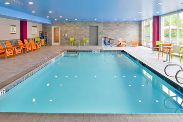 Pool - Home2 Suites by Hilton Dupont - I-5, Exit 119