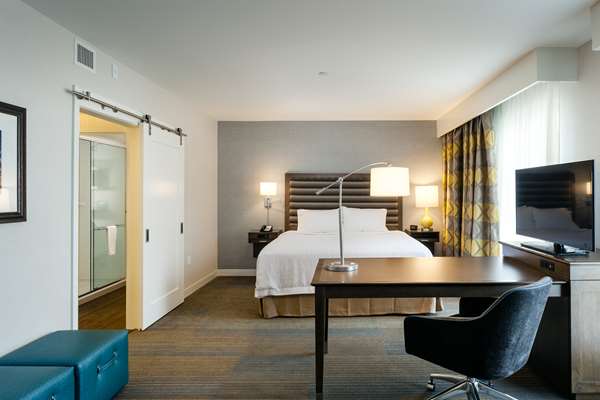  - Hampton Inn & Suites Northgate Seattle - I-5, Exit 173
