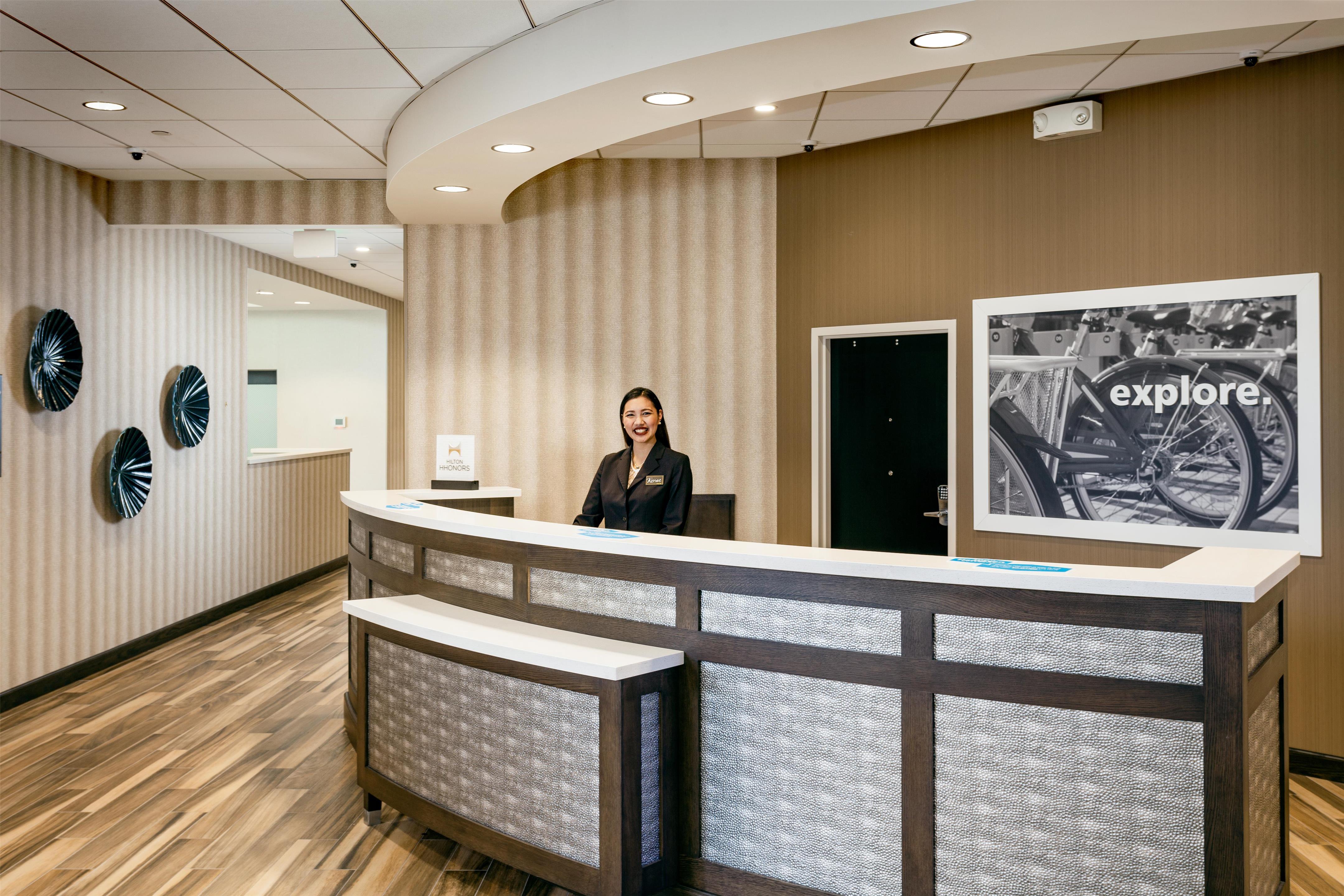 Reception | Hampton Inn & Suites by Hilton Seattle/Northgate