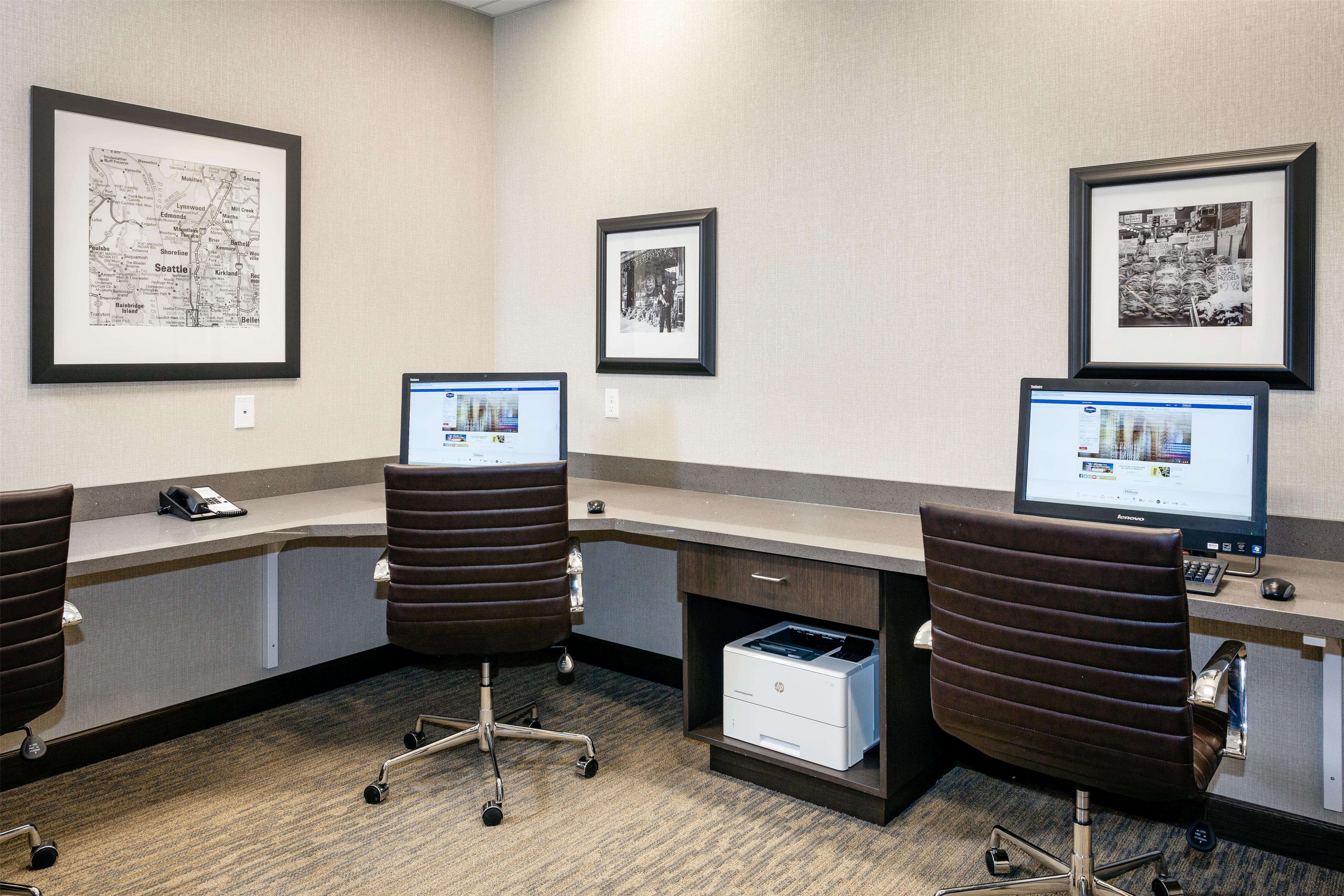 Business Center | Hampton Inn & Suites by Hilton Seattle/Northgate