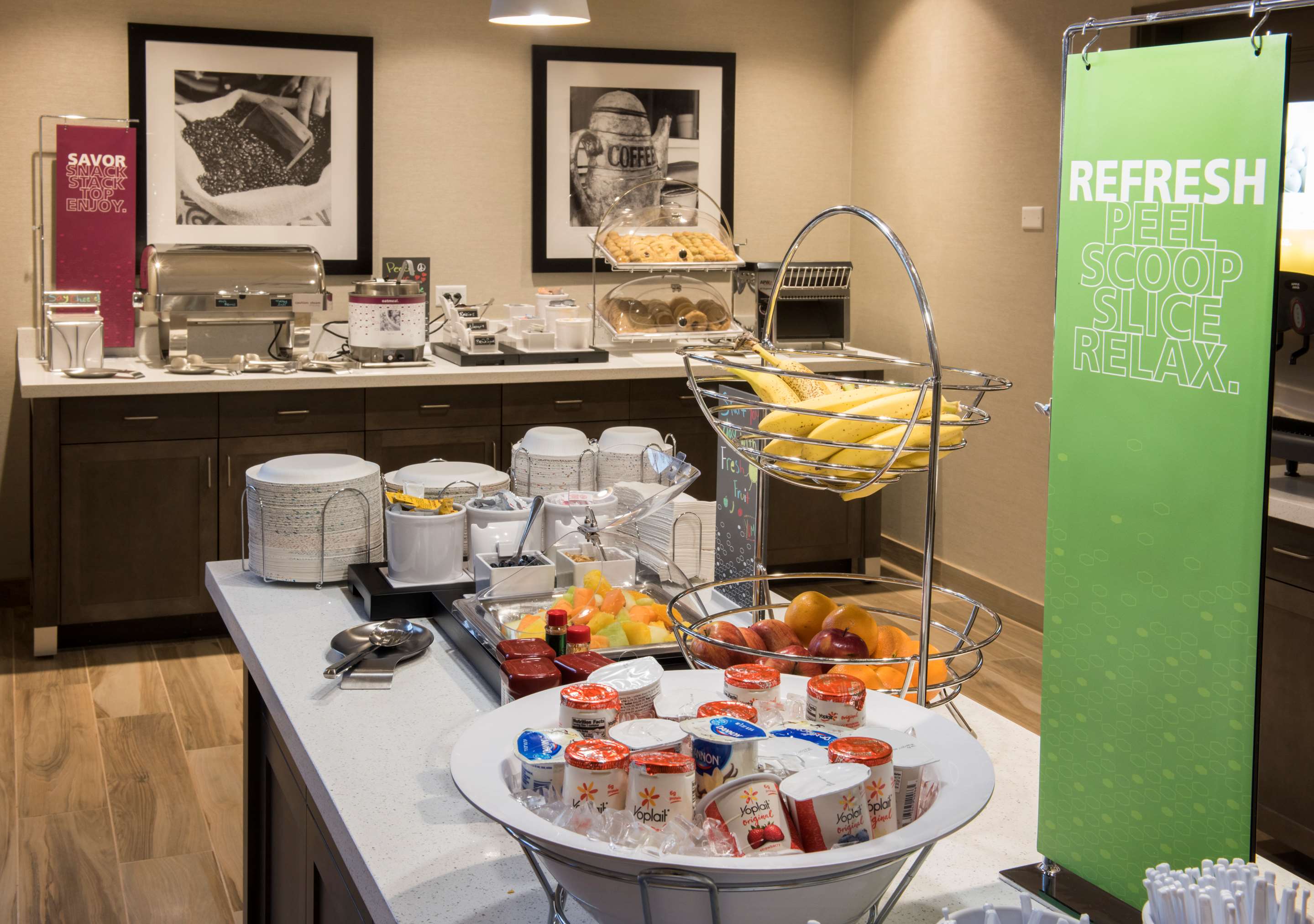 Restaurant | Hampton Inn & Suites Seattle/Redmond