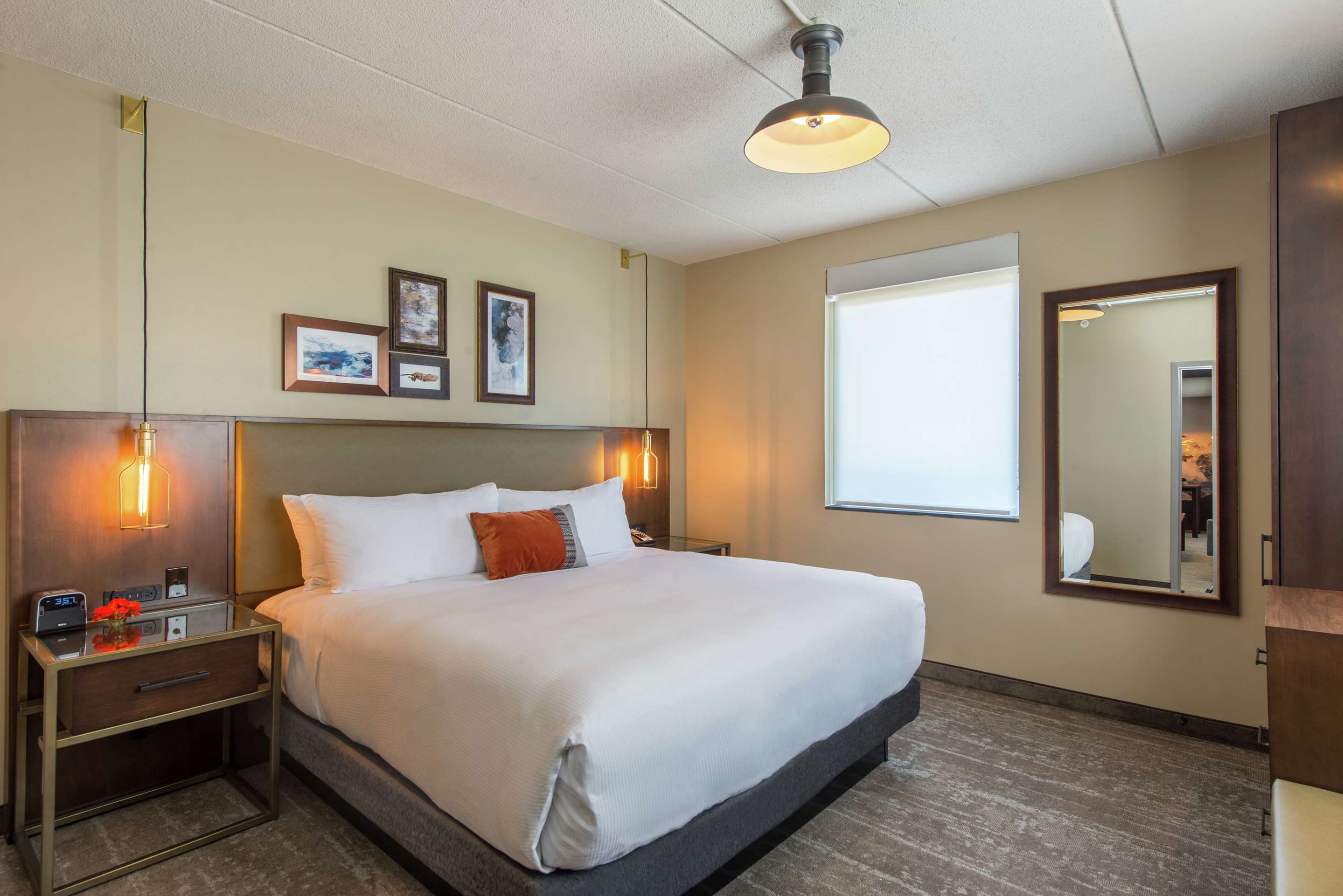 Guest room