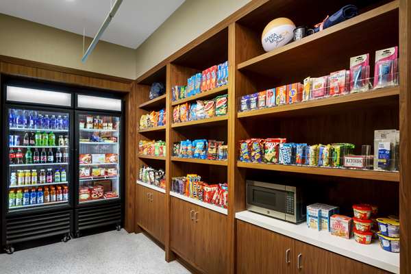 Restaurant - Hampton Inn & Suites Downtown Santa Monica