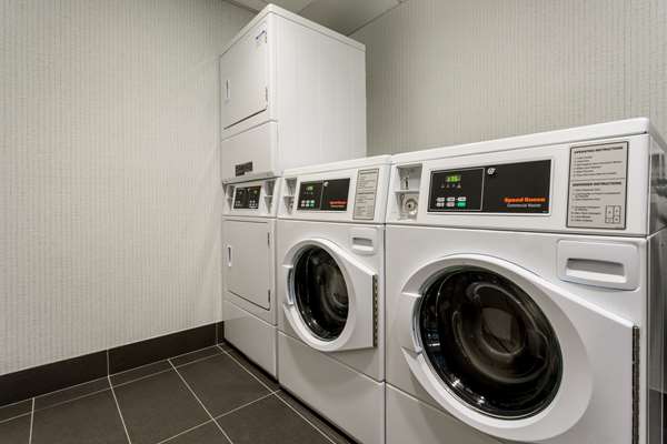  - Hampton Inn & Suites Downtown Santa Monica