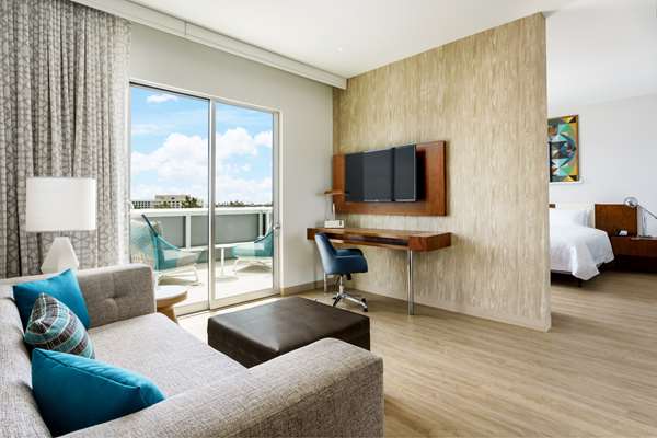  - Hampton Inn & Suites Downtown Santa Monica