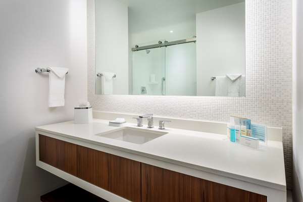  - Hampton Inn & Suites Downtown Santa Monica
