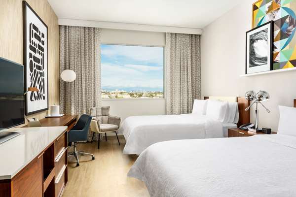  - Hampton Inn & Suites Downtown Santa Monica